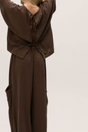 Top Rhea True Brown