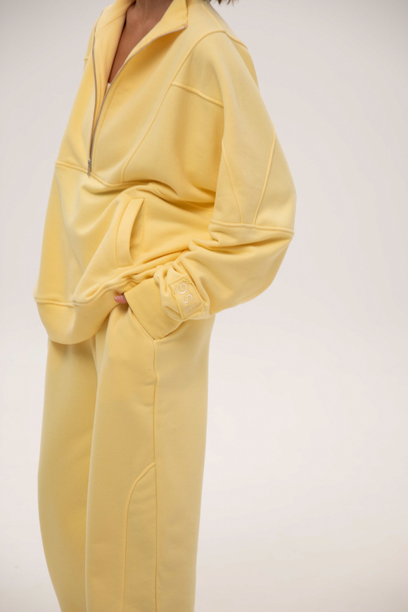 JOGGERY LOOM BUTTERCREAM