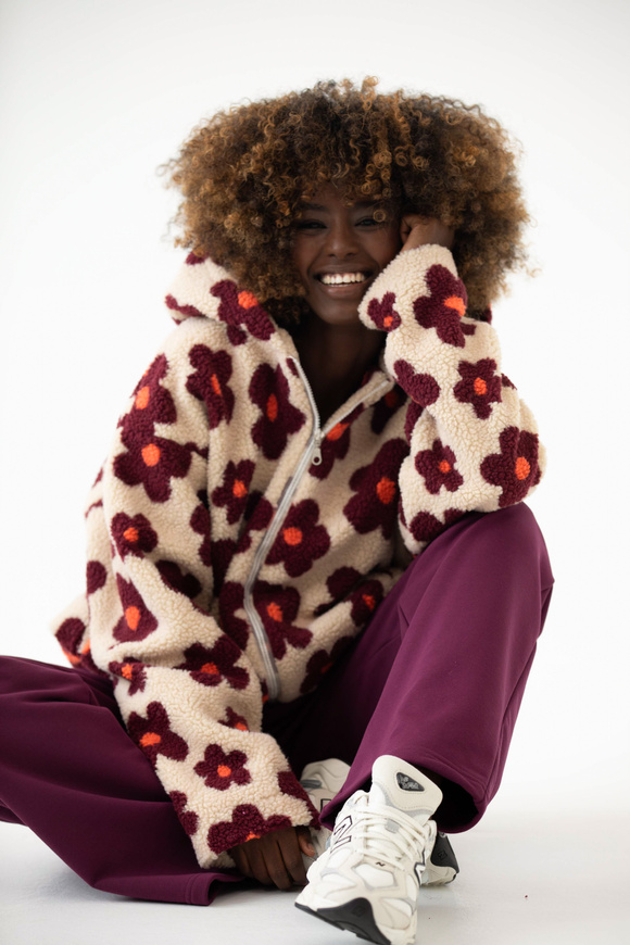 BURGUNDY BLOSSOM TEDDY PULLOVER